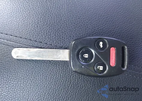 2008 Honda Accord 3.5 Ex-L из США, поврежденный, VIN 1HGCS228X8A017806